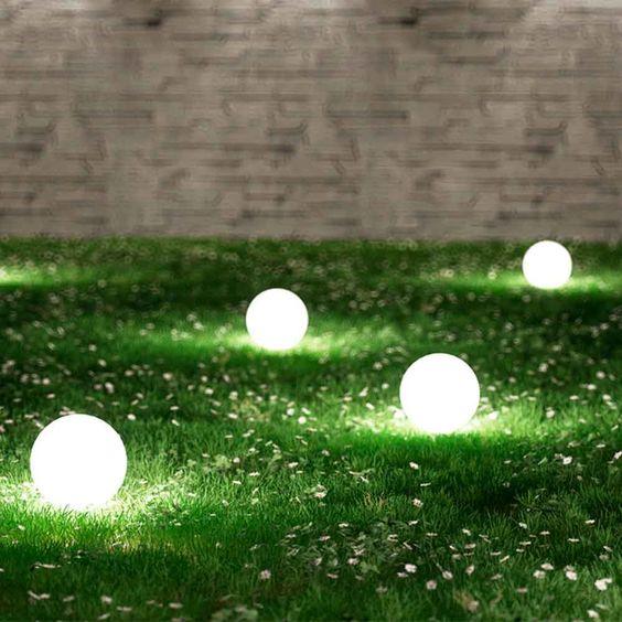 12-inch Outdoor Solar Ball Light Decorative Glow Globe Lamp with Remote Control for Garden Lawn Road - Decotree.co Online Shop